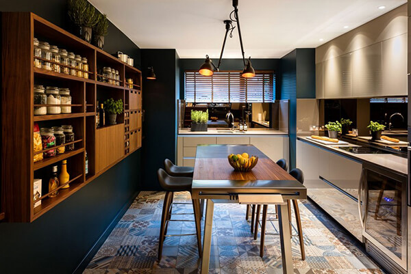 Mellow Yellow Family Home in London, UK