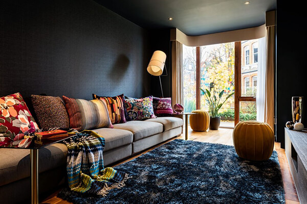 Mellow Yellow Family Home in London, UK