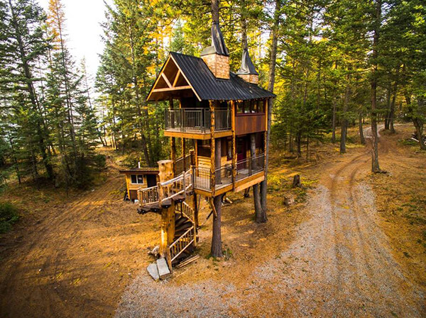 Treehouse Retreat in Montana Besides Whitefish Mountain Ski Resort
