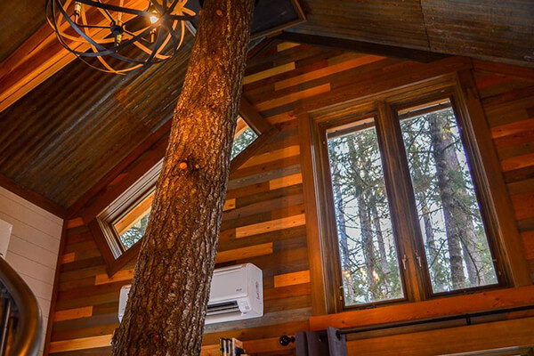 Treehouse Retreat in Montana Besides Whitefish Mountain Ski Resort