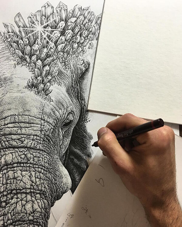 Stunning stippling art composed of millions of tiny hand-drawn dots