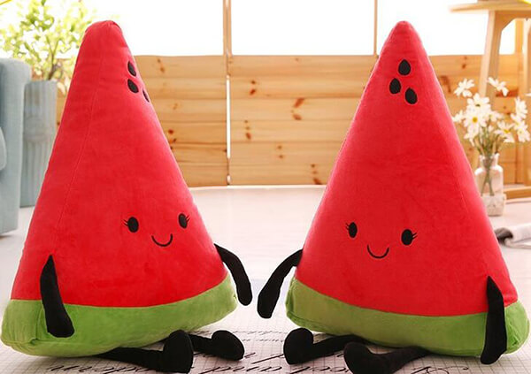 10 Novelty Vegetable and Fruit Inspired Throw Pillow and Cushion Designs