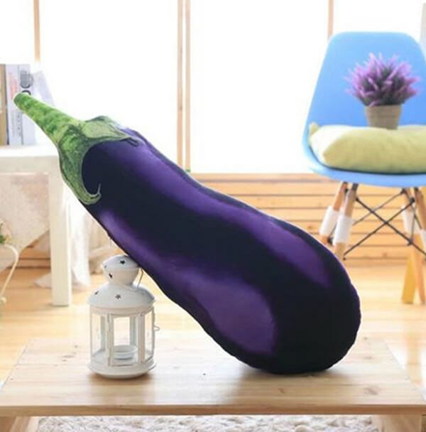 10 Novelty Vegetable and Fruit Inspired Throw Pillow and Cushion Designs