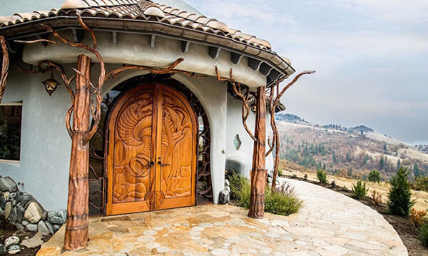 The Unusual Shining Hand Ranch Looks Like Come Out Directly from Your Fantasy Novels