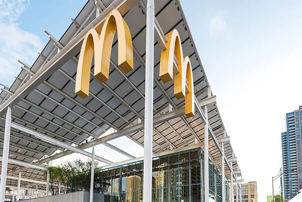 Not McDonald-like McDonald Flagship Open in Chicago