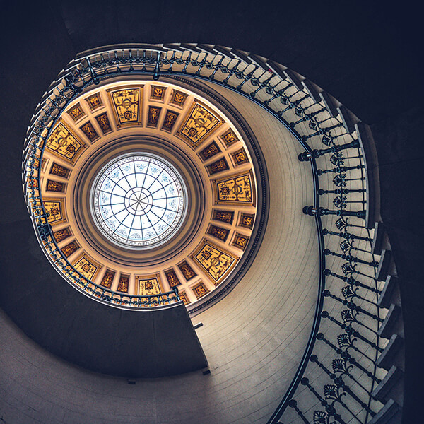 Stunning Photography Capturing The Symmetrical Beauty of Architecture