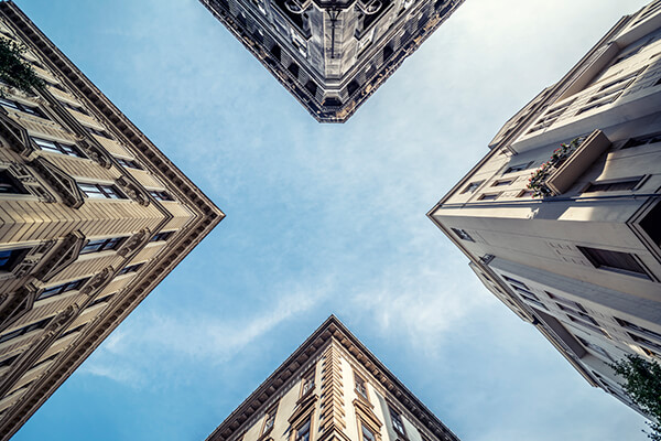 Stunning Photography Capturing The Symmetrical Beauty of Architecture