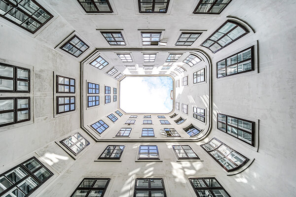 Stunning Photography Capturing The Symmetrical Beauty of Architecture