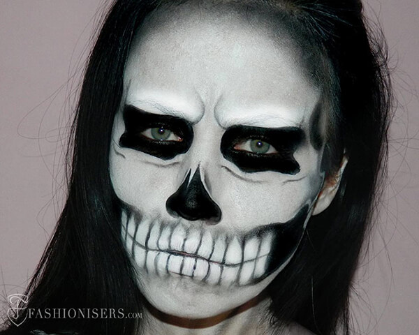 20+ Stunning Skeleton Makeup Designs 