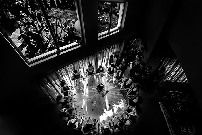 20 Best Wedding Photos Prove You Do Need a Good Photographer For the Special Moment