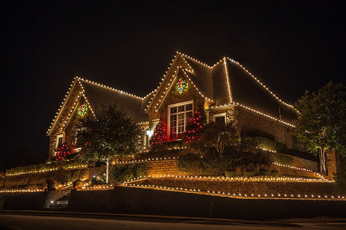 Beautiful Outdoor Christmas Lighting in Neighbourhood