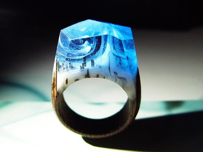 Handmade Resin Rings Holds a Secret Mini World Inside