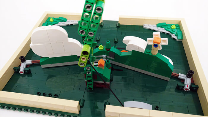 LEGO's Foldable Device: 3D LEGO Pop-Up Book