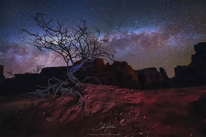 Stunning Photography of Milky Way Over the Deserts of Argentina by Gonzalo Javier Santile