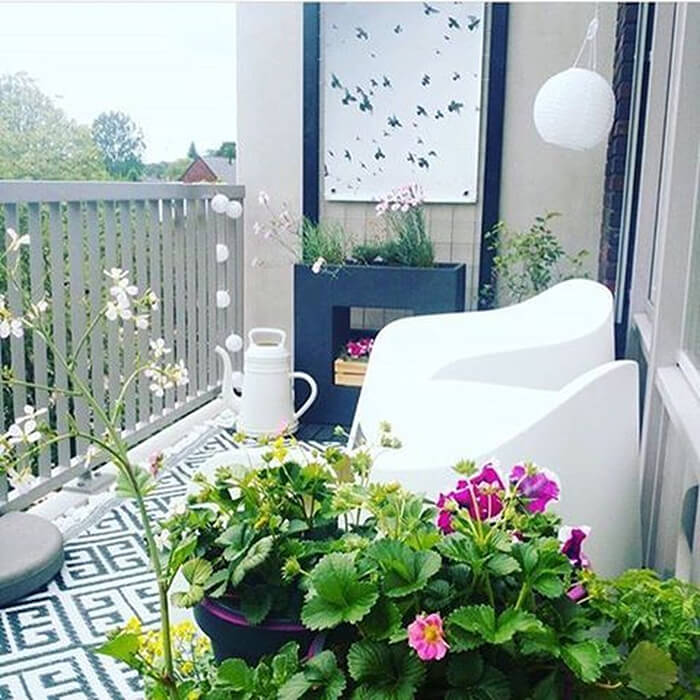 38 Simple Summer Balcony Décor Ideas For Urban Dwellers 