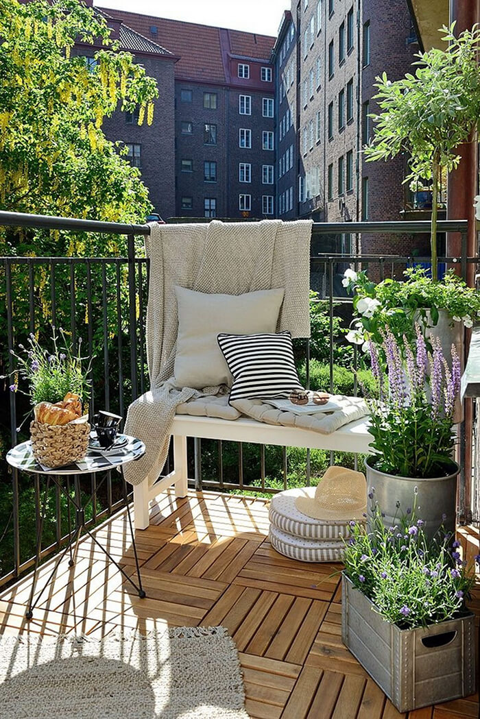 38 Simple Summer Balcony Décor Ideas For Urban Dwellers 