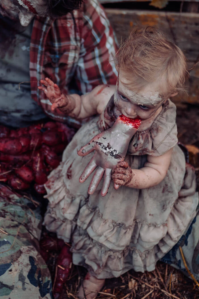 Seriously! Zombie Daddy-daughter Halloween Photo Shots?