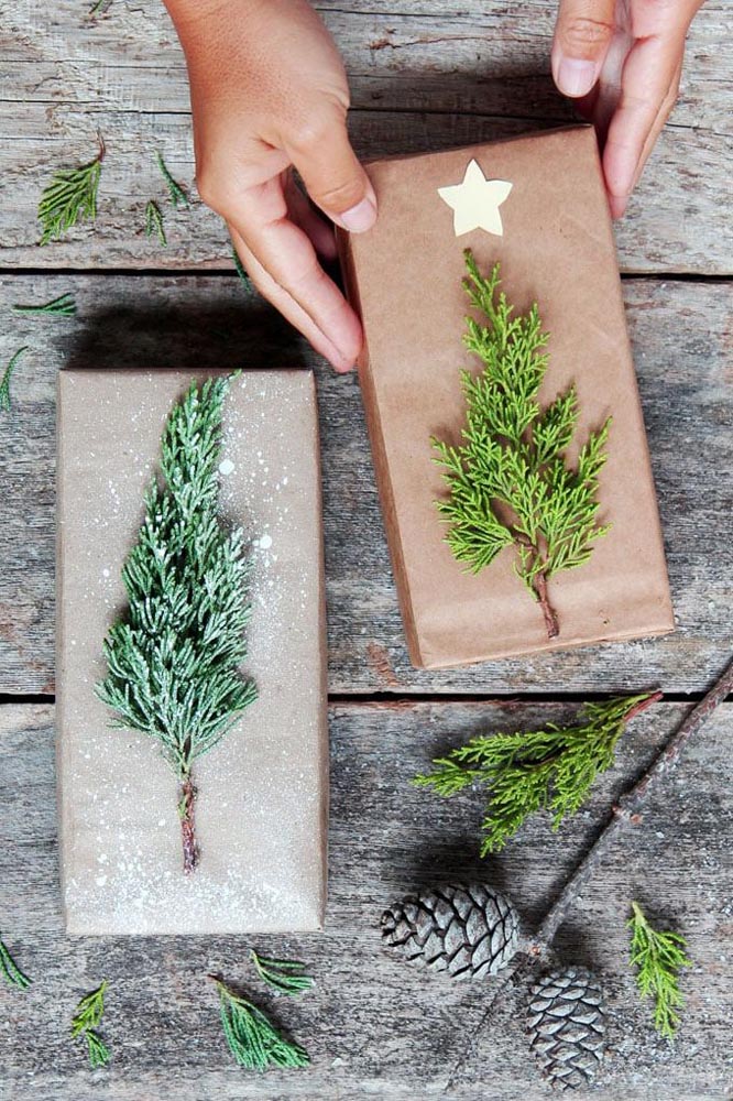 10 Clever + Unique Ways To Wrap Gifts with Brown Kraft Paper. DIY