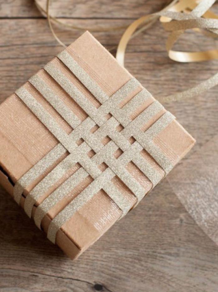 15 DIY Gift Wrapping Ideas Go Perfectly with Brown Kraft Paper