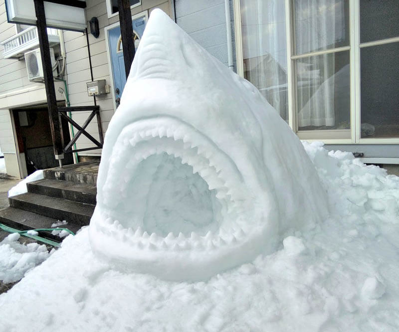 awesome snow sculptures