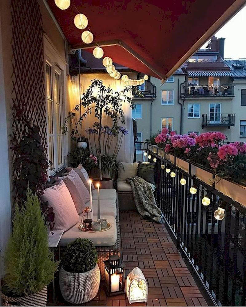 46 Creative Ideas to Spice Up Your Tiny Balcony - Design Swan