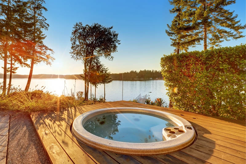 17 Backyard Hot Tub Privacy Ideas for a Serene Spa - TimberTech