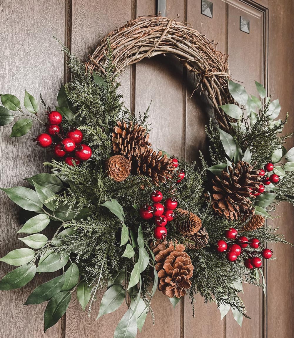 Neutral Winter Wreath 