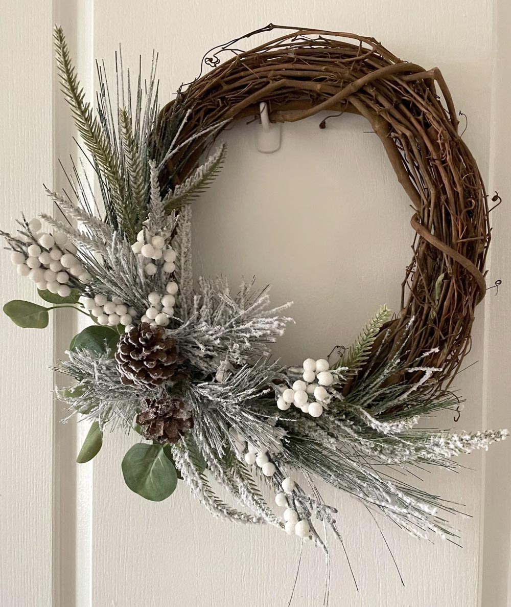 15 Unique Christmas Wreaths - Design Swan