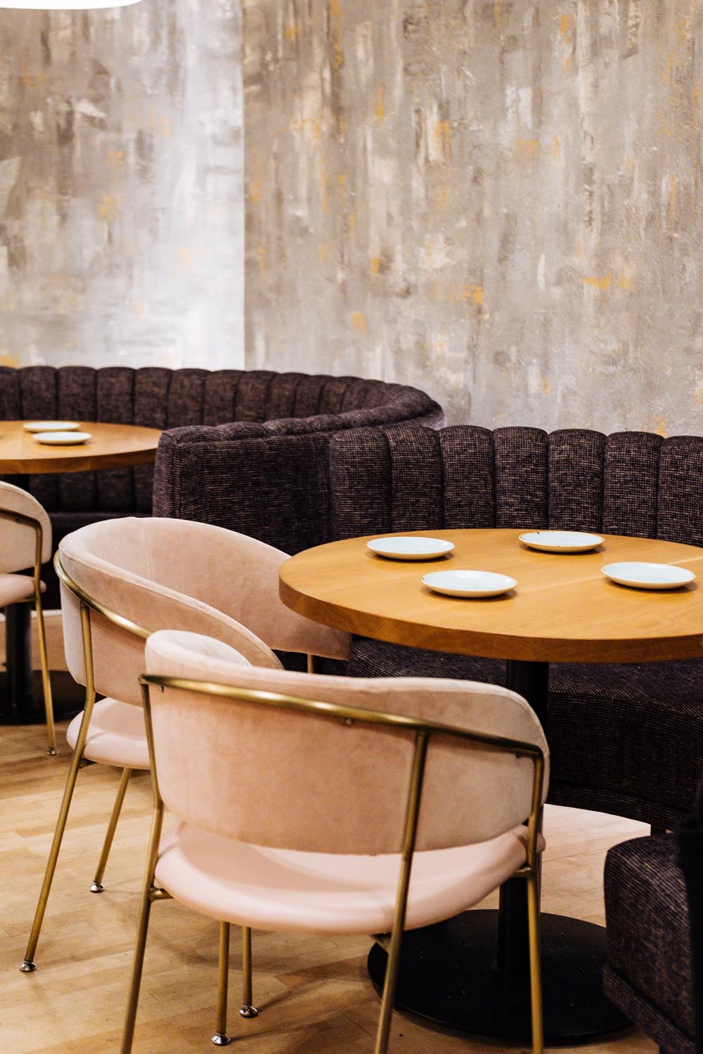 Finding The Perfect Restaurant Booths For Sale: Size, Shape, And Style ...