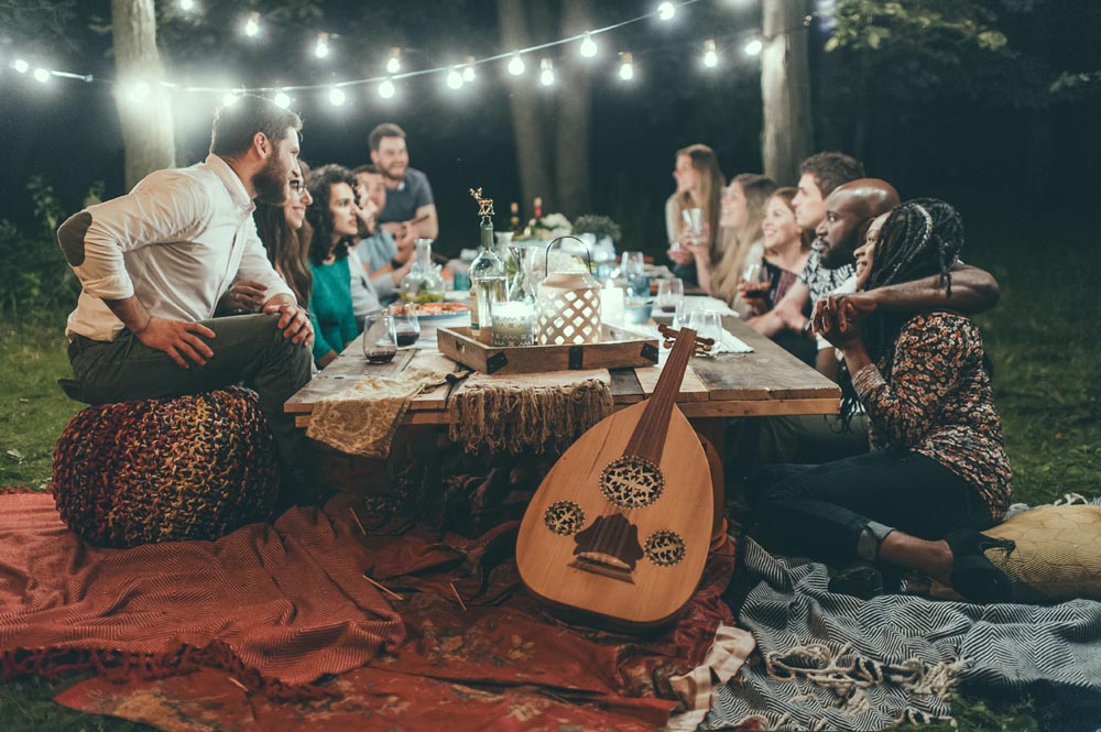 Creating the best outdoor party with mocktails on your back patio