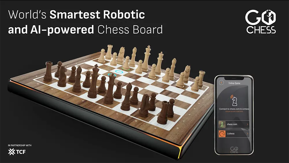 This chess board uses visual projectors to help you learn the game and  learn creating strategies! - Yanko Design