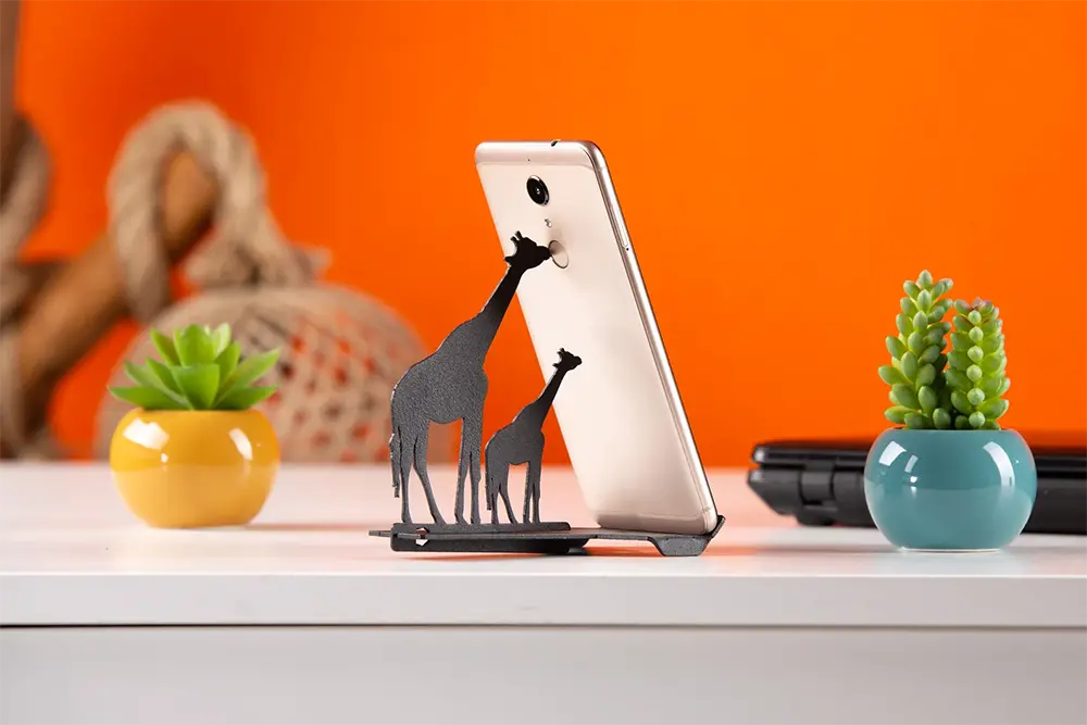 Phone Stands That Stand Out: Infuse Your Space with Artistic Charm ...