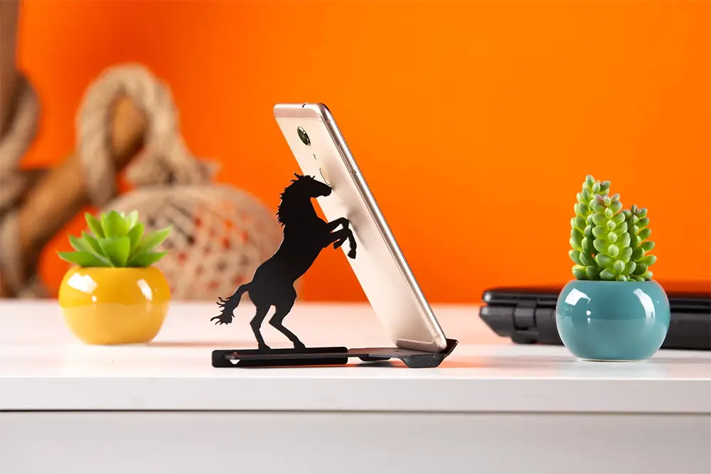 Phone Stands That Stand Out: Infuse Your Space with Artistic Charm ...