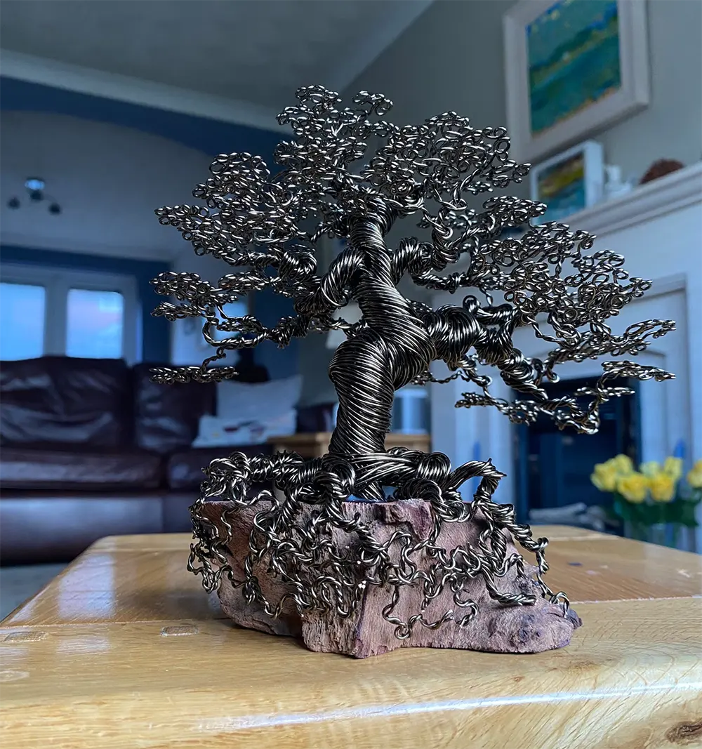 Crafting Nature: The Artistry of Bonsai Wire Sculptures - Design Swan